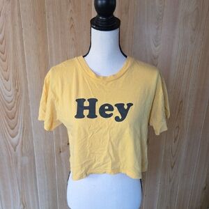 Casual Yellow "Hey" Crop Tee